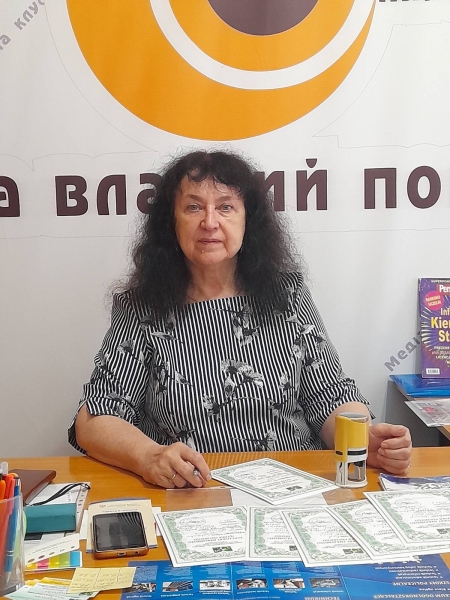 Раїса Дмитрівна Андрєєва - директор інформаційно-консультативного центру "Дерево знань"