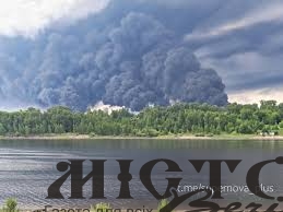 СБУ завдала удару по нафтобазі, яка забезпечує пальним армію РФ - новини Володимир-Водинського СБУ завдала удару по нафтобазі, яка забезпечує пальним армію РФ
