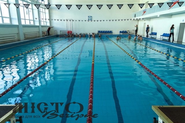 У Володимирі розпочав роботу плавальний басейн 