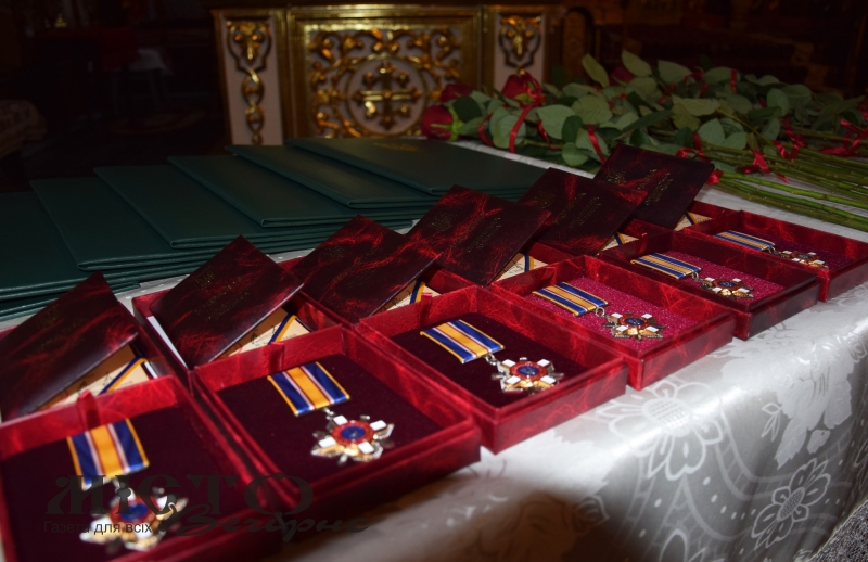 Рідним загиблих прикордонників з Володимира та Устилузької громади вручили їхні посмертні нагороди 