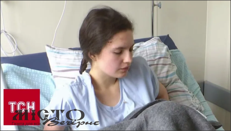  Дівчина вижила, вилетівши з 9-го поверху під час обстрілу Києва 