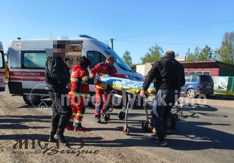 У Нововолинську бус збив велосипедиста, постраждалий — у лікарні 