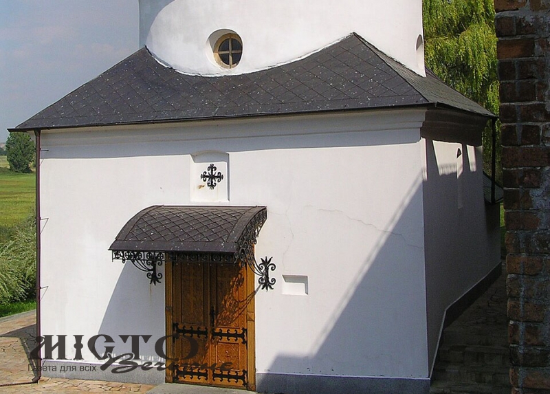 ТРОЇЦЬКА ЦЕРКВА У ЗИМНОМУ 