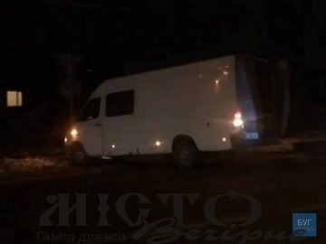 У Нововолинську зіткнулися два буси, один з них злетів у кювет 