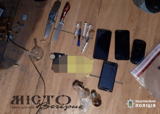 У Нововолинську поліцейські провели масштабні обшуки 