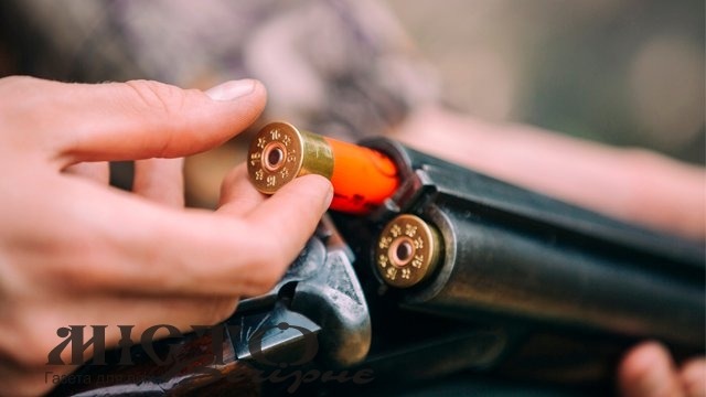 На Черкащині батько вистрілив у сина, а потім собі у шию 