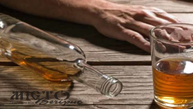 У Нововолинській громаді жінка під час застілля смертельно поранила чоловіка 