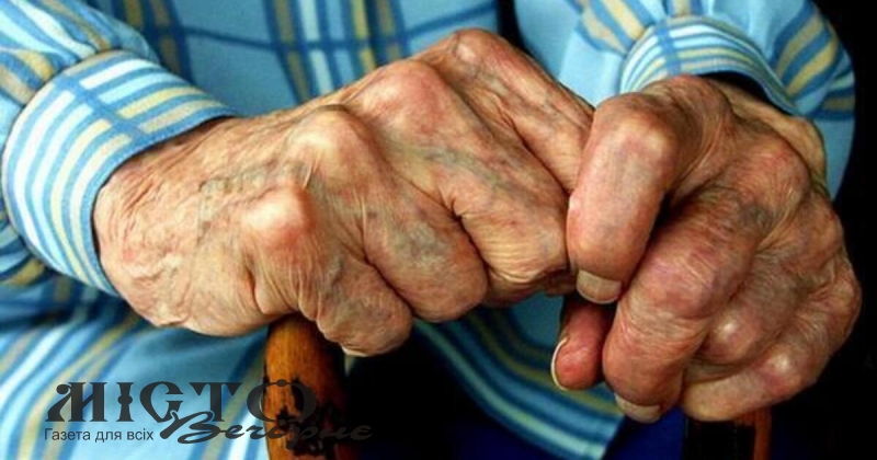 У Іваничах чоловік, який погрожував своїй бабусі розправою, заплатить мізерний штраф 