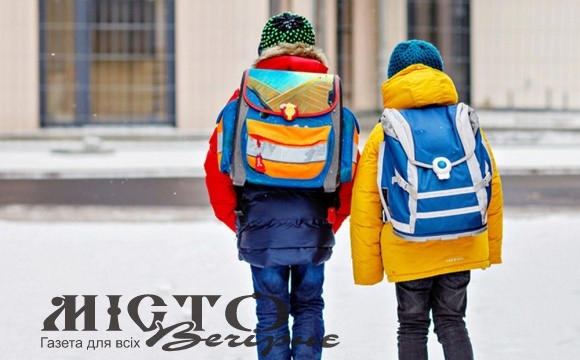 Школи у Володимирській громаді відправили на канікули до 23 січня 