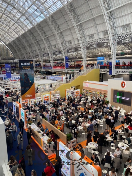 Український стенд розпочав роботу на Лондонському книжковому ярмарку 