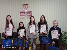 У Нововолинську відзначили переможців профорієнтаційного конкурсу малюнків та аматорських відеороликів 