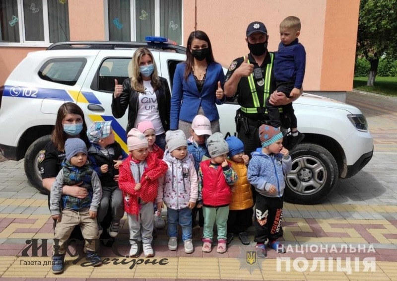 У Володимирі поліцейські розказали малюкам про правила дорожнього руху 