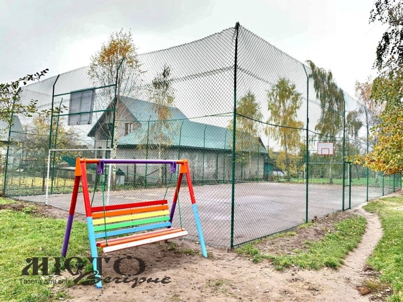 У Володимирі-Волинському завершують реконструкцію універсального спортивно-ігрового майданчика  