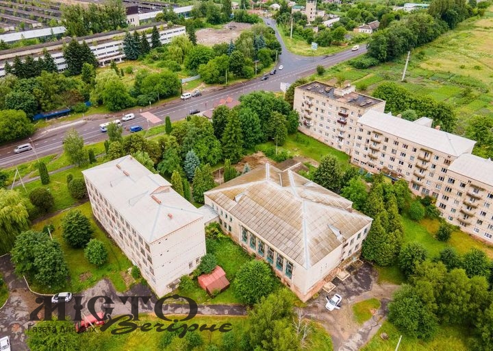 Приміщення колишнього професійно-теніхного училища №11 передали Нововолинській громаді 