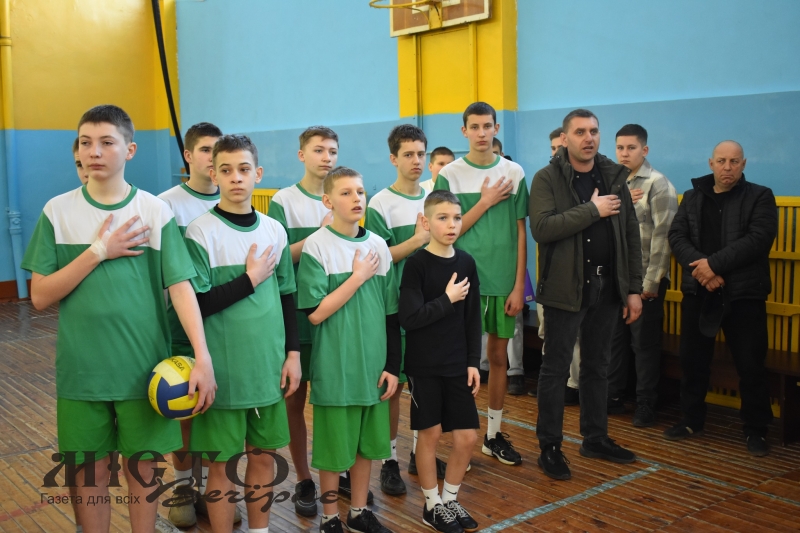 Команда Локачинської громади зайняла призове місце у районних змагання з волейболу 