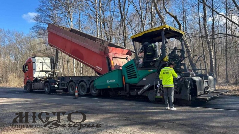 За тиждень - понад 25 тисяч м. кв. ямковості: на дорогах Волині триває ремонт 