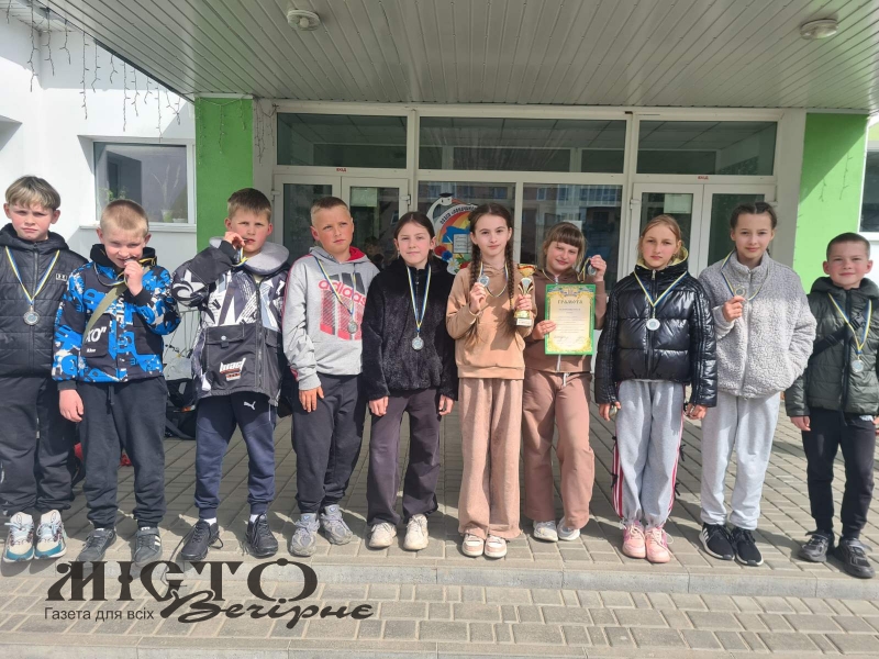 Команда Локачинського ліцею здобула «срібло» на районних змаганнях зі легкої атлетики 