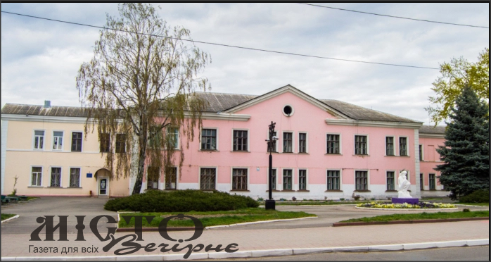 Нововолинська центральна міська лікарня оголосила набір медичного персоналу 