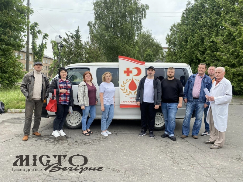 Мешканці Нововолинської громади продовжують здавати кров 
