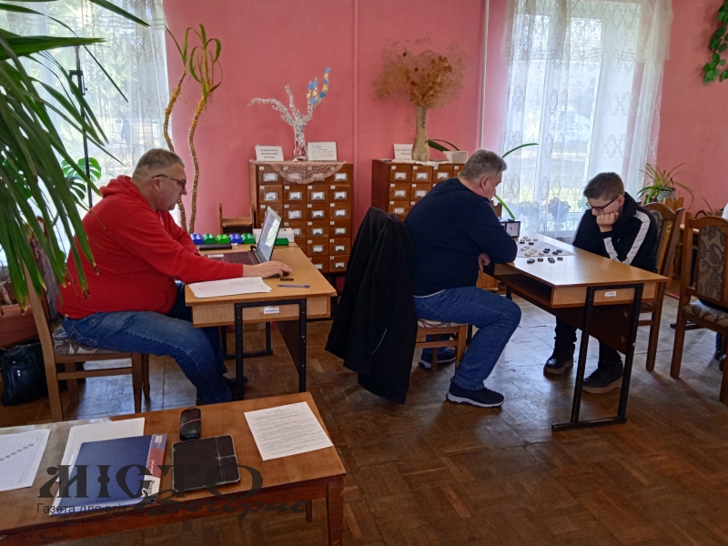 В Іваничах відбувся шашковий турнір памʼяті Василя Бика 