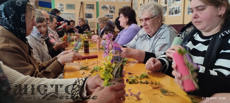 В Іваничах провели майстер-клас присвячений Дню матері 