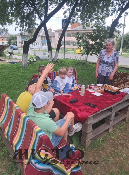 У Локачах бібліотека провела захід для дітей «Футбольні пригоди з книгою»!» 