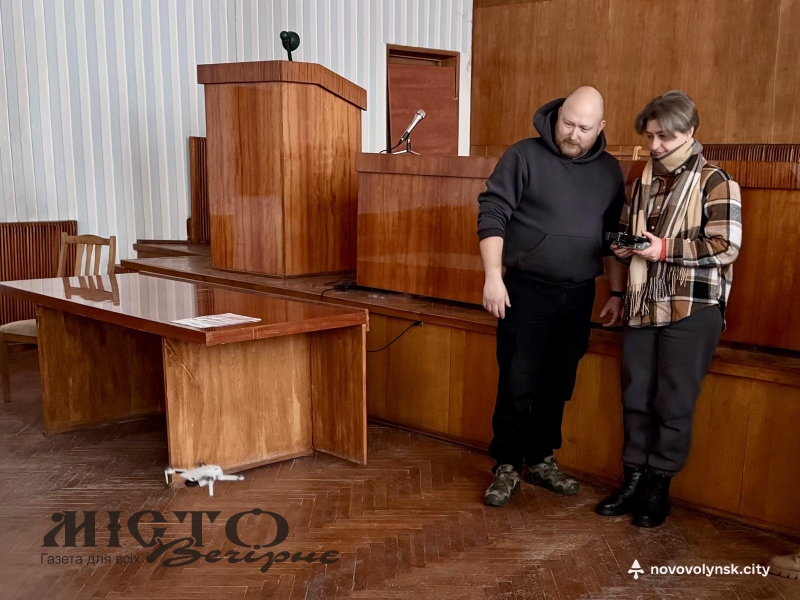  У Нововолинській громаді в межах національного спротиву відпрацювали навички керування дронами 