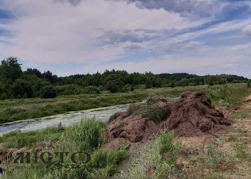 Чоловік самовільно облаштував город біля річки 