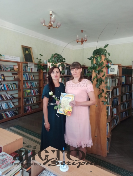 Працівників бібліотек Іваничівської громади привітали з професійним святом 