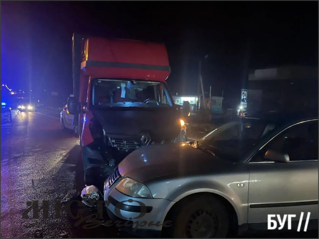 У Нововолинську зіткнулися вантажівка та легковий автомобіль 