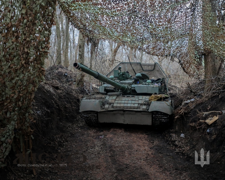 100 бригада затрофеїла танк Т-80: тепер він нищить колишніх власників 