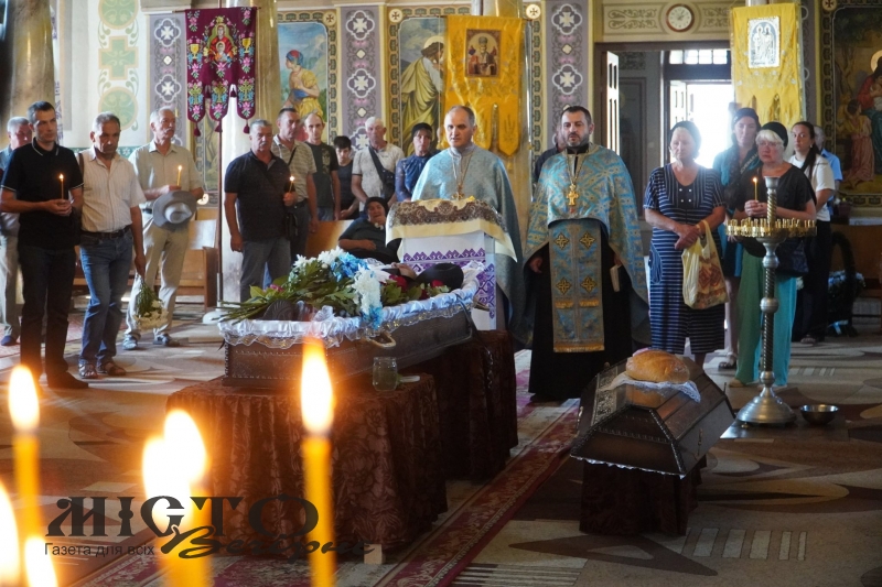 У Володимирі попрощалися з видатним митцем Анатолієм Бойком 