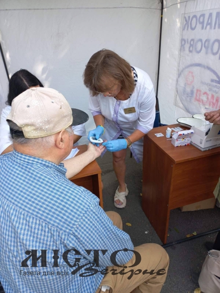 У Нововолинську під час «Ярмарку здоров’я» обстежили майже 200 людей 