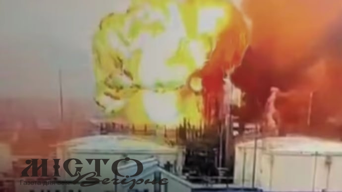 Україна завдала удару по морському терміналу «Усть-Луга» в Ленінградській області рф 