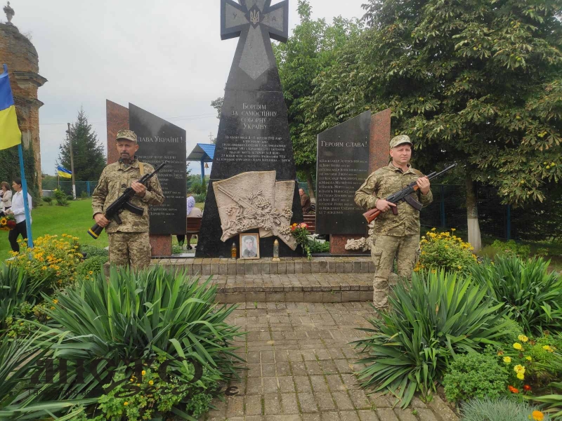 У Новому Загорові відбулася панахида за загиблими військовими УПА 