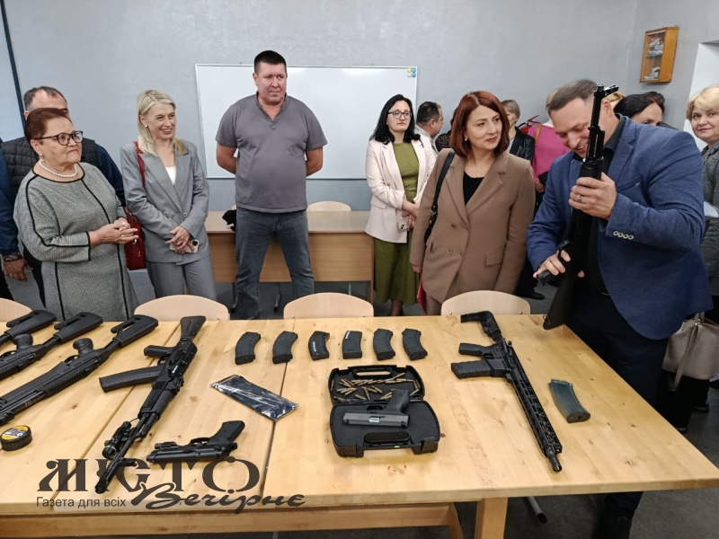 У Нововолинському центрі професійної освіти відкрили осередок викладання предмета «Захист України» 