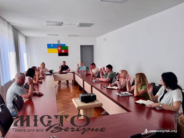 У Нововолинську визнчили потребу в коштах на житло для двох дитячих будинків сімейного типу - новини Володимир-Водинського У Нововолинську визнчили потребу в коштах на житло для двох дитячих будинків сімейного типу