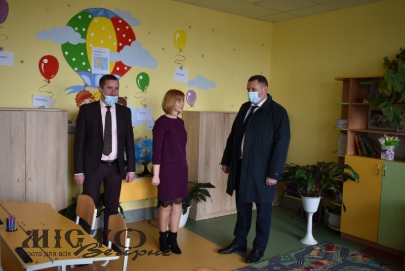 Голова Волинської ОДА навідався у відремонтовану школу села Зимне 