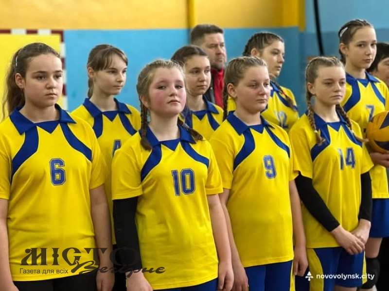 Учні з Павлівської громади взяли участь у районних змаганнях з волейболу в рамках проєкту «Пліч-о-пліч всеукраїнські шкільні ліги» 