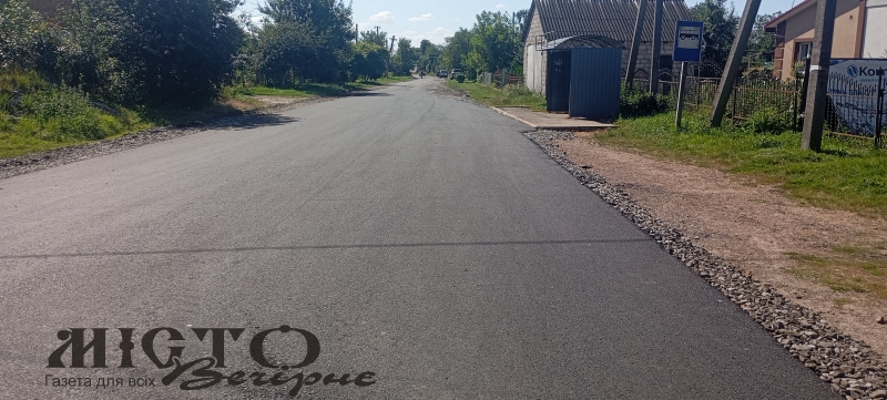 Завершились ремонтні роботи автомобільної дороги Іваничі – Долинка 