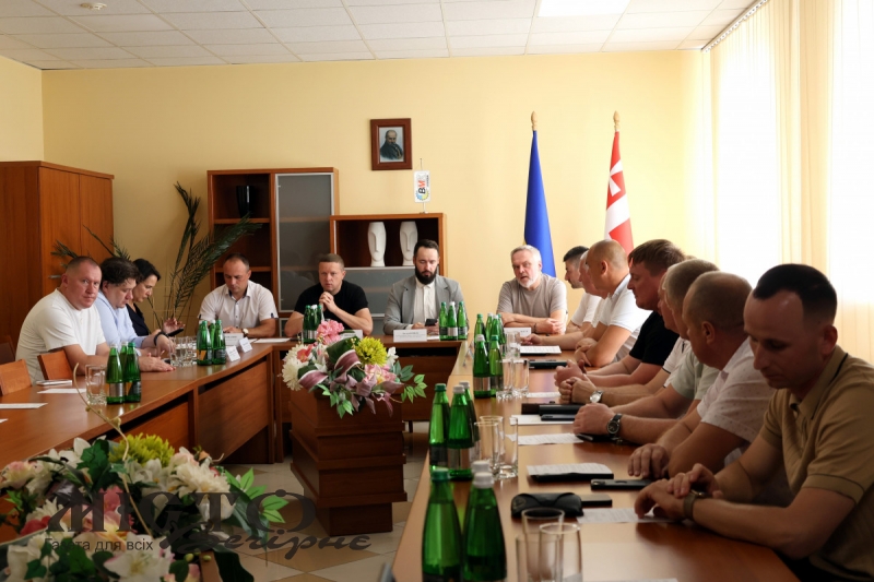 У Нововолинську обговорили реформу ринку деревини 