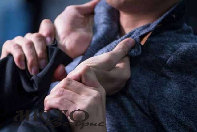 Травма голови і переломи ребер: у Нововолинську судили чоловіка, який побив механіка через неякісний ремонт машини 