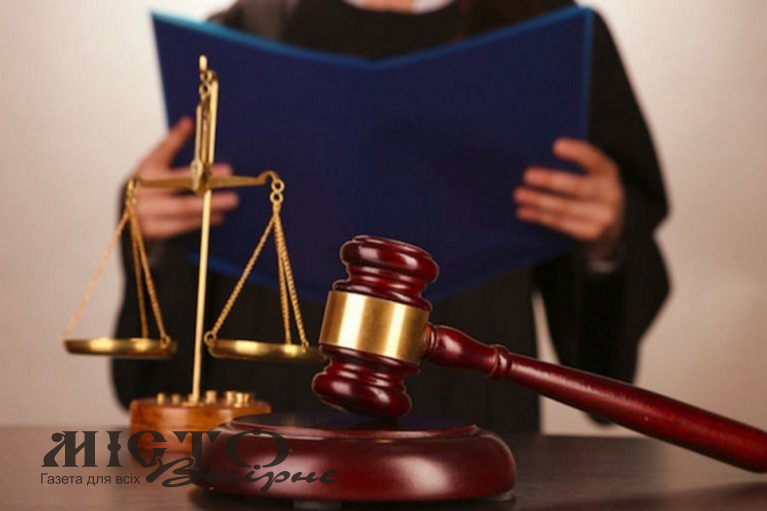 У Володимирі матір покарали через алкогольне сп’яніння її неповнолітнього сина 