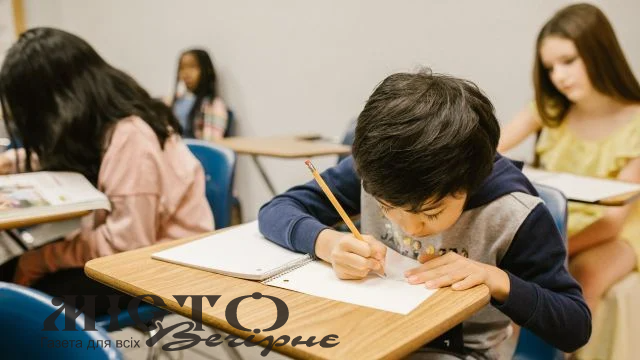 У Володимирській громаді відновлюють очне навчання у школах 