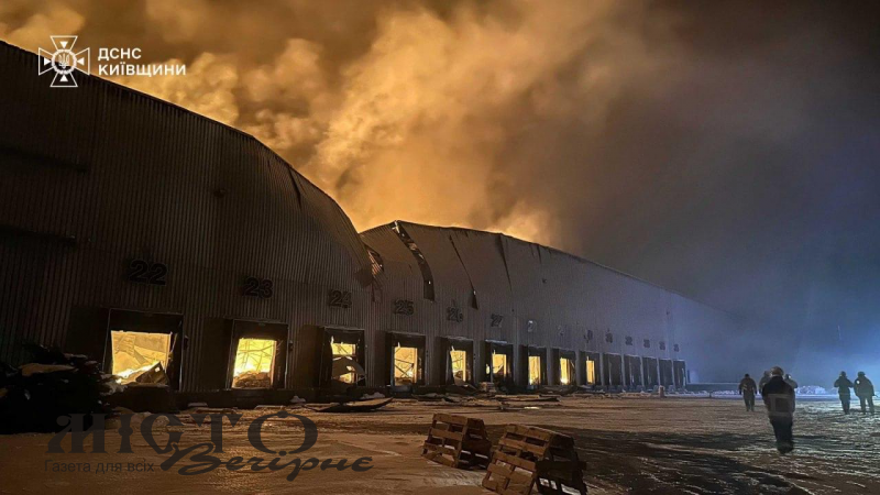 Росія масовано атакувала енергетику на заході і в центрі України: лунали вибухи у багатьох містах, є перебої зі світлом 