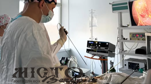 У лікарні Володимира пацієнту видалили великі камені з жовчного міхура через незначні розрізи 