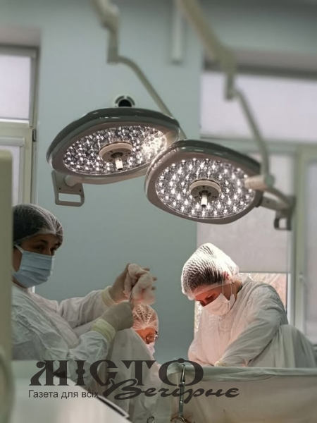 У Володимирському ТМО врятували пацієнтку з критичними ускладненнями від застарілої внутрішньоматкової спіралі 