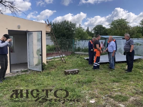 У Володимирі буревій зірвав дах з насосної станції 