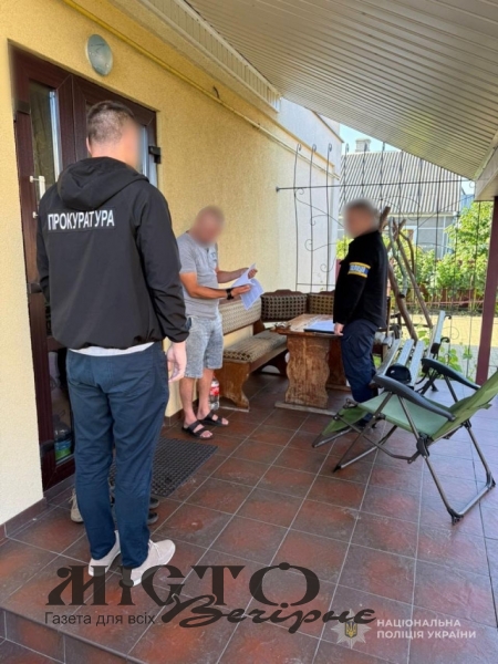 У Володимирі і Нововолинську викрили посадовців, які зловживали службовим становищем 