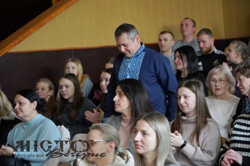 У Володимирській гімназії № 3 відбулися урочисті заходи з нагоди 85-річчя 